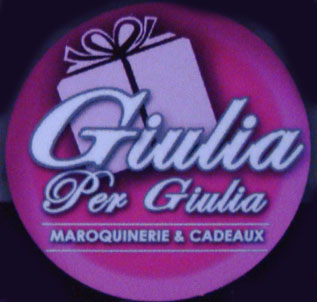 giulia.jpg (31934 octets)border 